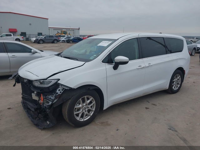 Chrysler Pacifica Touring L 2023 2C4RC1BG5PR607607 Image 2