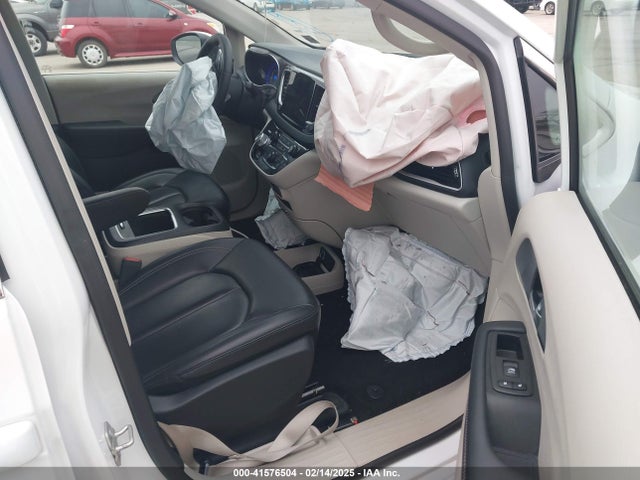 Chrysler Pacifica Touring L 2023 2C4RC1BG5PR607607 Image 5