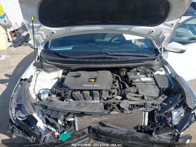 3KPFL4A71HE027263 KIA FORTE S