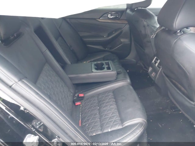 1N4AA6AP8JC367024 Nissan Maxima 3.5 Platinum