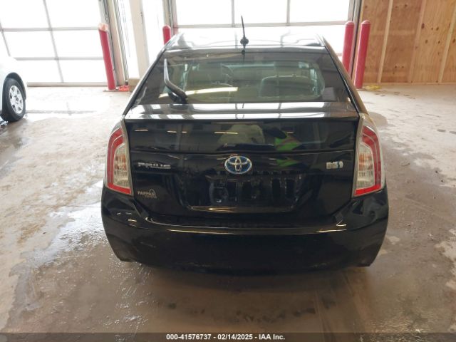 JTDKN3DU8F1891022 Toyota Prius Four