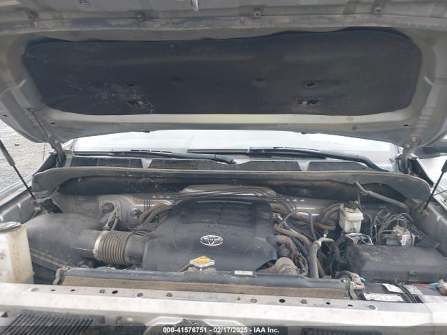5TFAY5F12HX666144 Toyota Tundra Platinum 5.7l V8