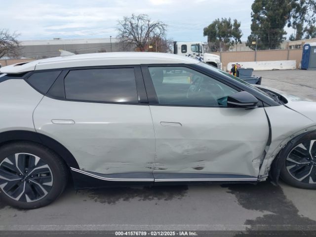 KNDC34LA9N5043553 KIA Ev6 Wind