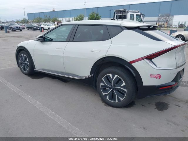 KNDC34LA9N5043553 KIA Ev6 Wind