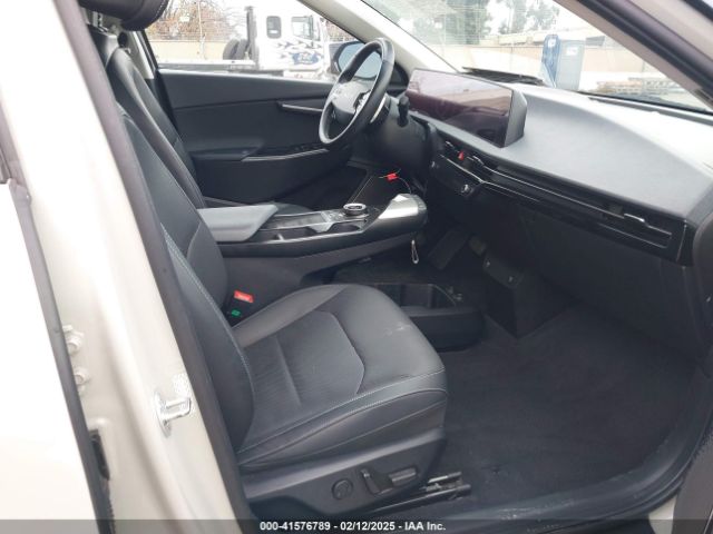 KNDC34LA9N5043553 KIA Ev6 Wind