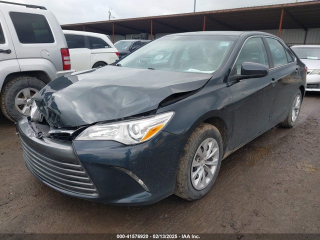 Toyota CAMRY LE 2016 4T4BF1FK4GR560971 Image 2