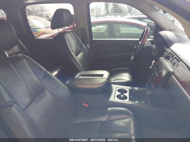 2007 CHEVROLET SUBURBAN 1500 1GNFC16047J252702 Photo 4