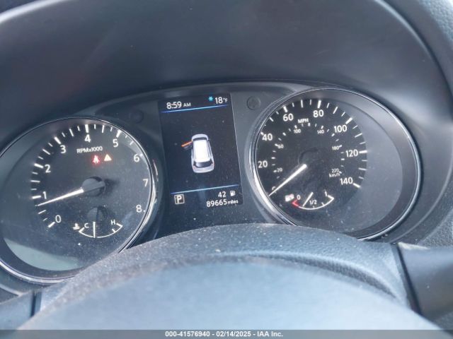 5N1AT2MV2JC736575 Nissan ROGUE SV