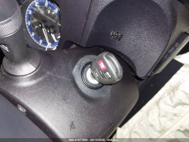 5YFBURHE4HP662991 Toyota COROLLA LE