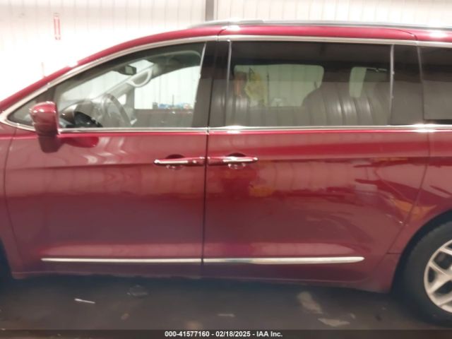 2C4RC1EG2HR660150 Chrysler Pacifica Touring-l Plus