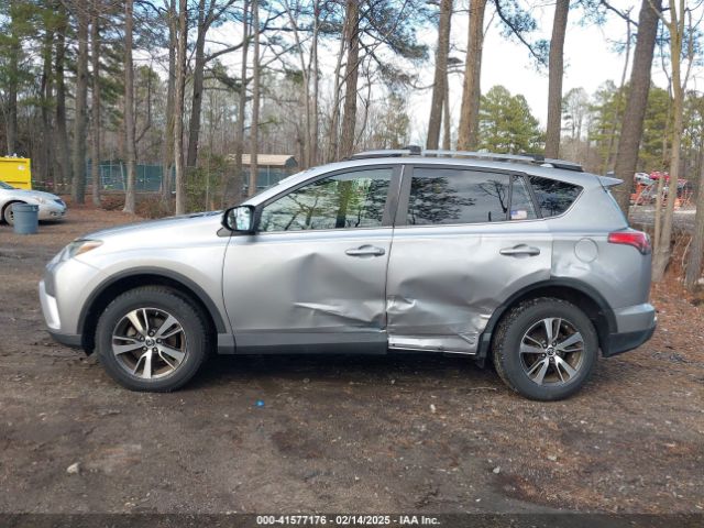 JTMRFREV3JD244797 Toyota Rav4 Adventure/xle