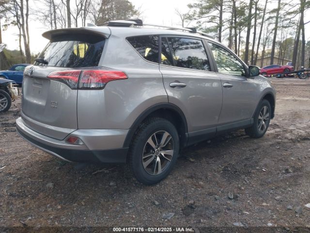 JTMRFREV3JD244797 Toyota Rav4 Adventure/xle
