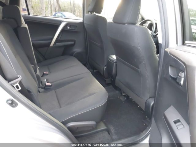 JTMRFREV3JD244797 Toyota Rav4 Adventure/xle