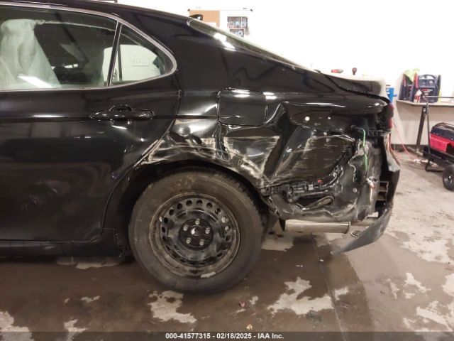4T1C31AK8RU624379 Toyota Camry Hybrid Le