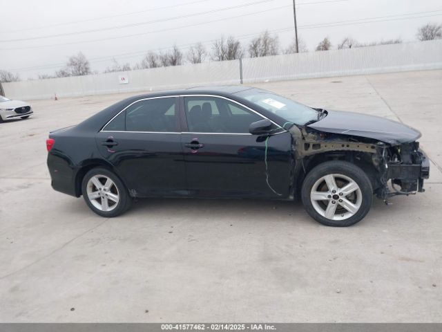 4T1BF1FK2EU364101 Toyota CAMRY SE