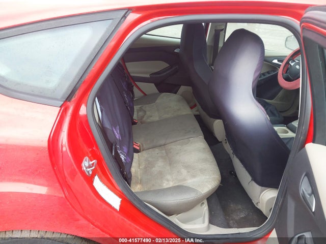 1FADP3K20EL323781 Ford FOCUS SE