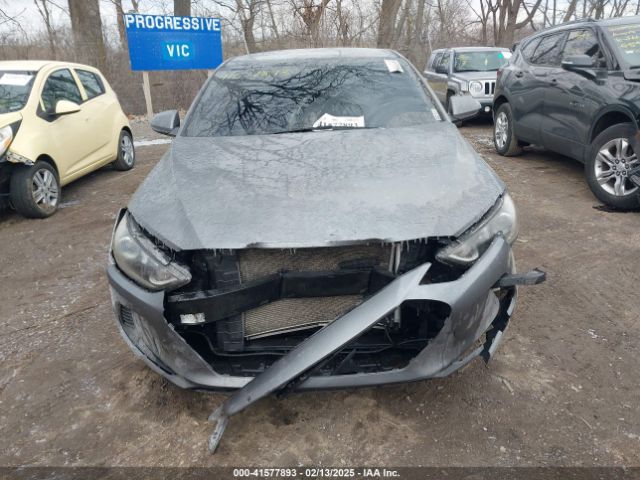 5NPD84LF6JH268749 Hyundai ELANTRA SEL