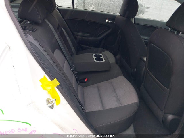 KIA Forte 5-door Lx 2016 KNAFK5A80G5629547 Image 8
