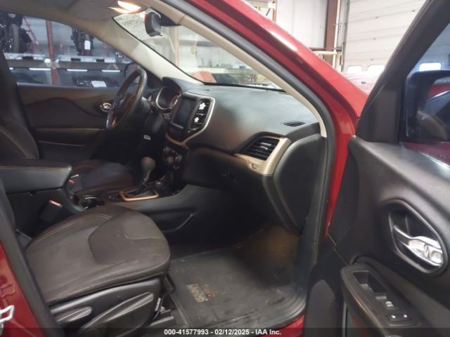 1C4PJMCS9HW546630 Jeep Cherokee Latitude 4x4