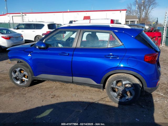 KMHRC8A31RU305739 Hyundai Venue Sel