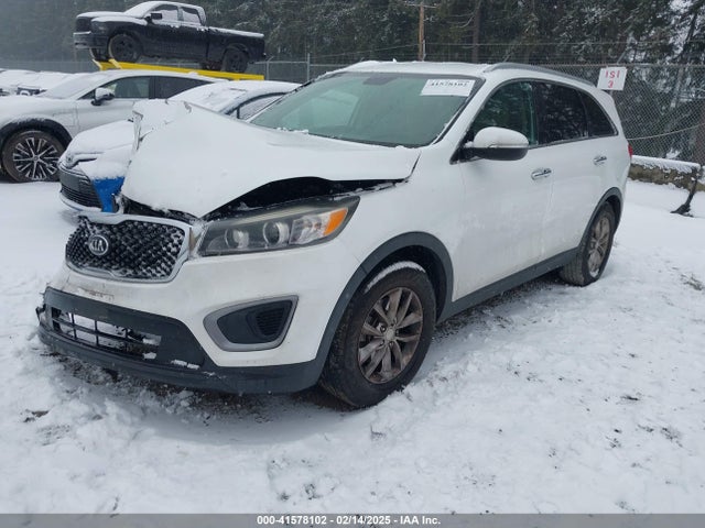 5XYPG4A52GG002722 KIA Sorento 3.3l Lx