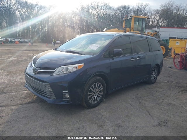 Toyota Sienna Xle Premium 2020 5TDYZ3DC1LS049188 Image 2