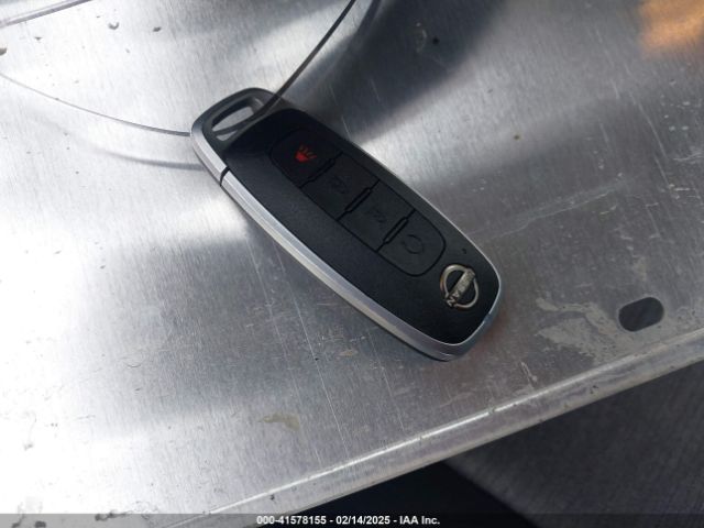JN8BT3BAXPW406256 Nissan Rogue Sv Fwd