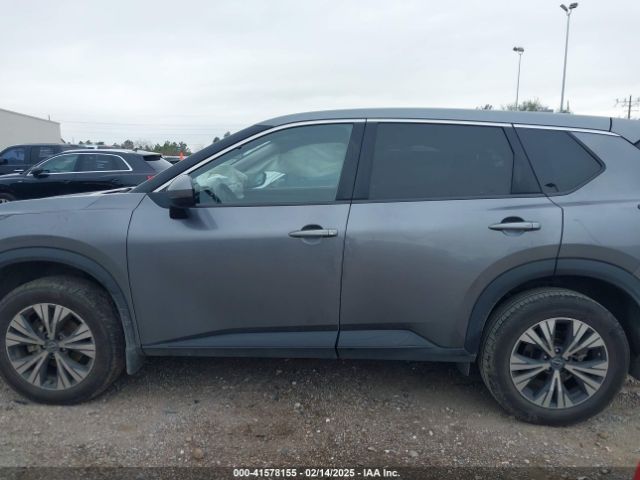 JN8BT3BAXPW406256 Nissan Rogue Sv Fwd