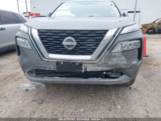 JN8BT3BAXPW406256 Nissan Rogue Sv Fwd