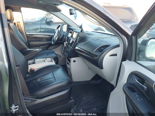 2C4RC1BG2GR301691 Chrysler Town & Country Touring