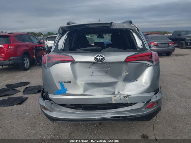 JTMWFREV3JJ185898 Toyota Rav4 Adventure/xle