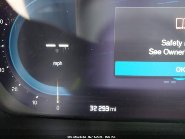 YV4ED3UR7M2564563 Volvo Xc40 Recharge Pure Electric P8