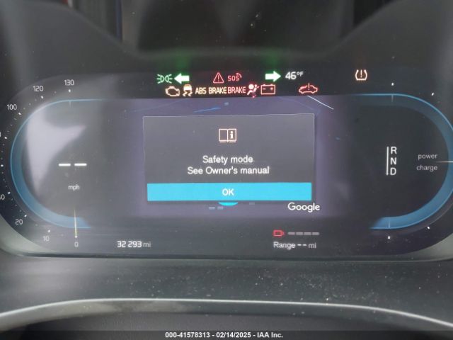 YV4ED3UR7M2564563 Volvo Xc40 Recharge Pure Electric P8