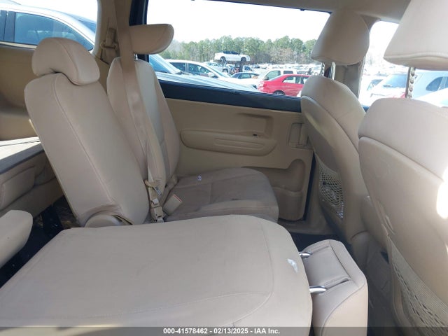 KNDMB5C14G6163836 KIA SEDONA LX