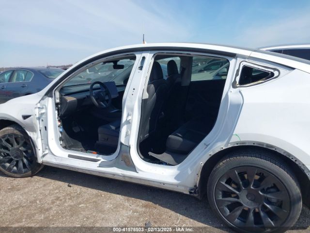7SAYGDEE4NF428434 Tesla Model Y Long Range Dual Motor All-wheel Drive
