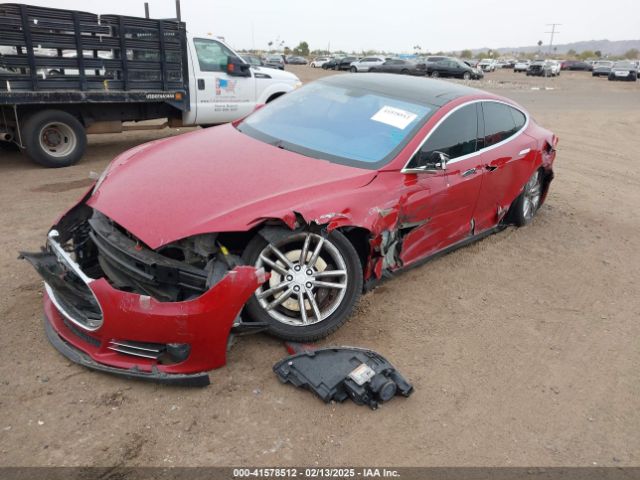 2013 TESLA MODEL S 5YJSA1DPXDFP16186 Photo 1