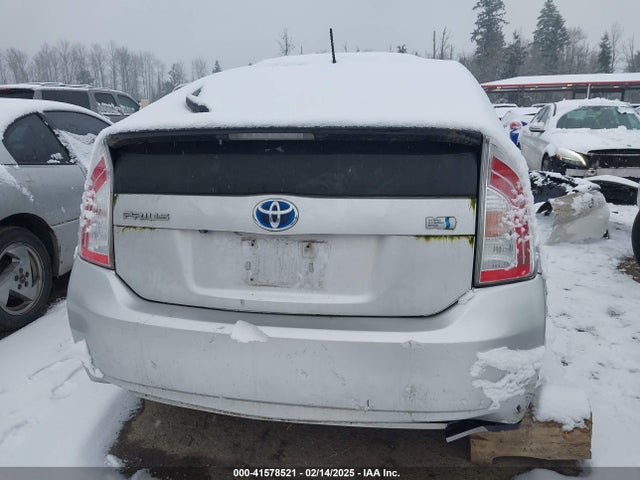 Toyota Prius Two 2015 JTDKN3DU3F0432972 Image 16