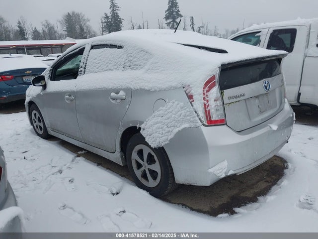 Toyota Prius Two 2015 JTDKN3DU3F0432972 Image 3