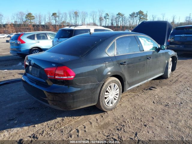 1VWAT7A34FC044696 Volkswagen Passat 1.8t S