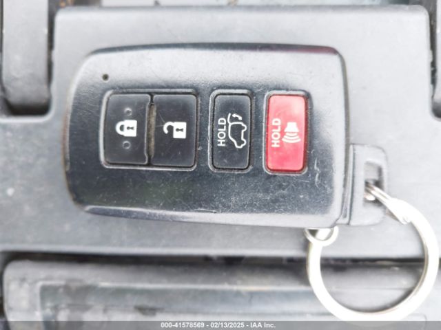 JTMRFREV7JD222933 Toyota Rav4 Adventure/xle