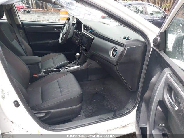2T1BURHE0KC150152 Toyota COROLLA LE