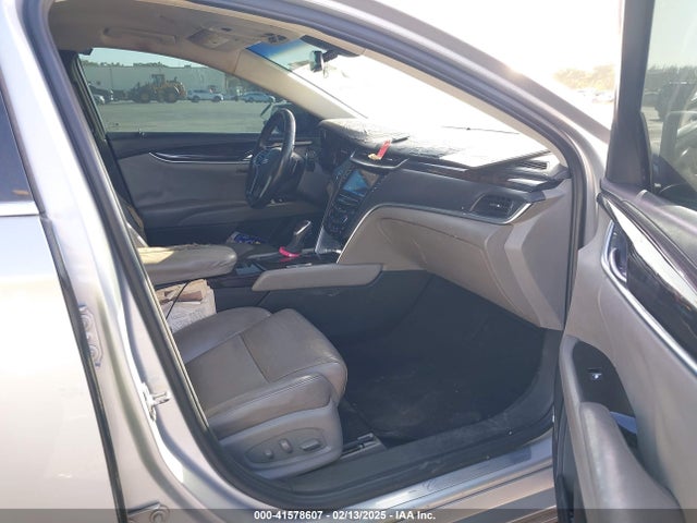 2017 CADILLAC XTS 2G61M5S39H9129727 Photo 4