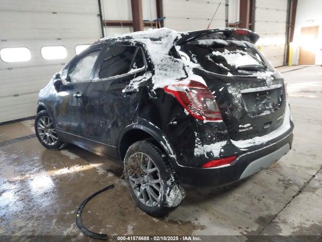 Buick Encore Sport Touring 2018 KL4CJ2SB4JB558468 Image 3