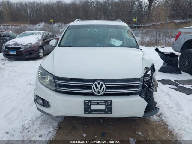WVGAV7AX6GW525268 Volkswagen TIGUAN SE