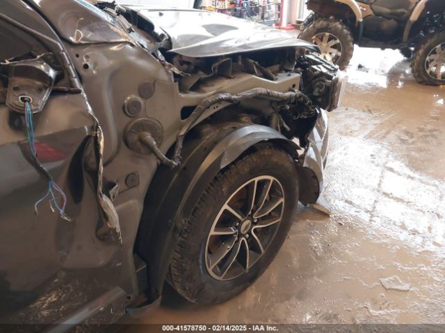 3C4PDCAB9JT428917 Dodge JOURNEY SE