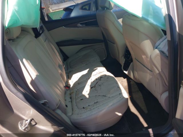 2LMTJ6LR7GBL90370 Lincoln Mkx Reserve