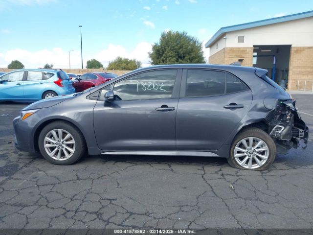 JTND4MBE9R3232013 Toyota COROLLA SE