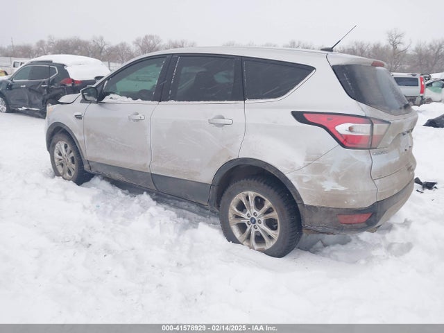 1FMCU0GD6HUE71337 Ford ESCAPE SE