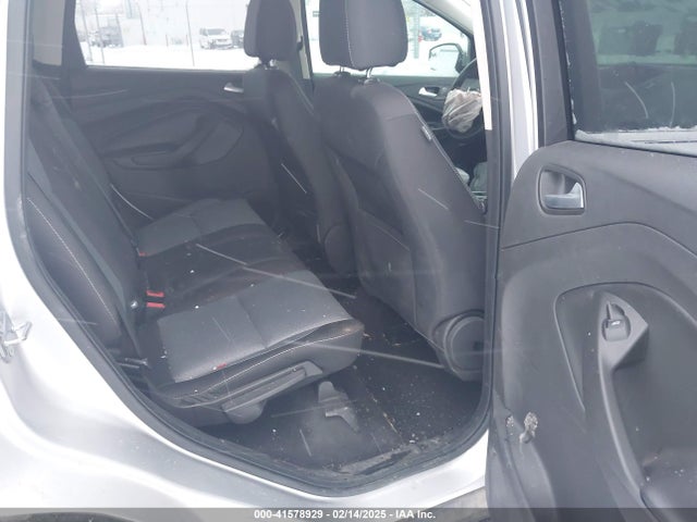 1FMCU0GD6HUE71337 Ford ESCAPE SE