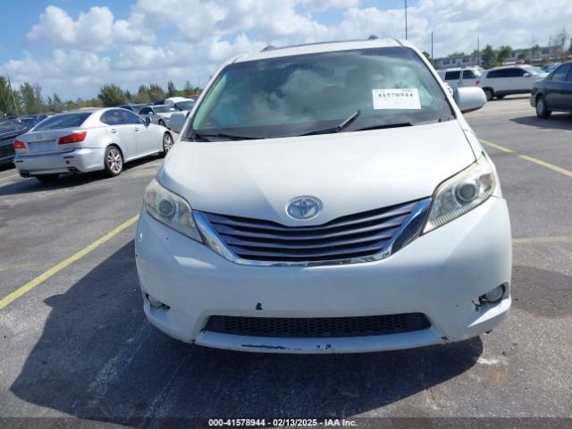 5TDYZ3DC3HS899086 Toyota Sienna Xle/limited